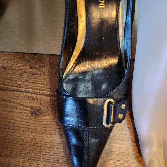 Enzo Angiolini Black and Gold Pumps with Bucke Size 7 - Picture 6 of 12